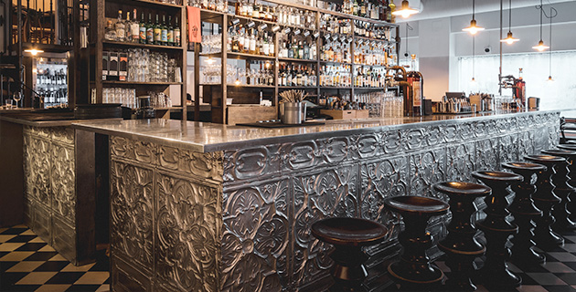 Tjoget i Hornstull i Stockholm, med sin karaktäristiska bar, firar 5 år på 50 Best Bars.